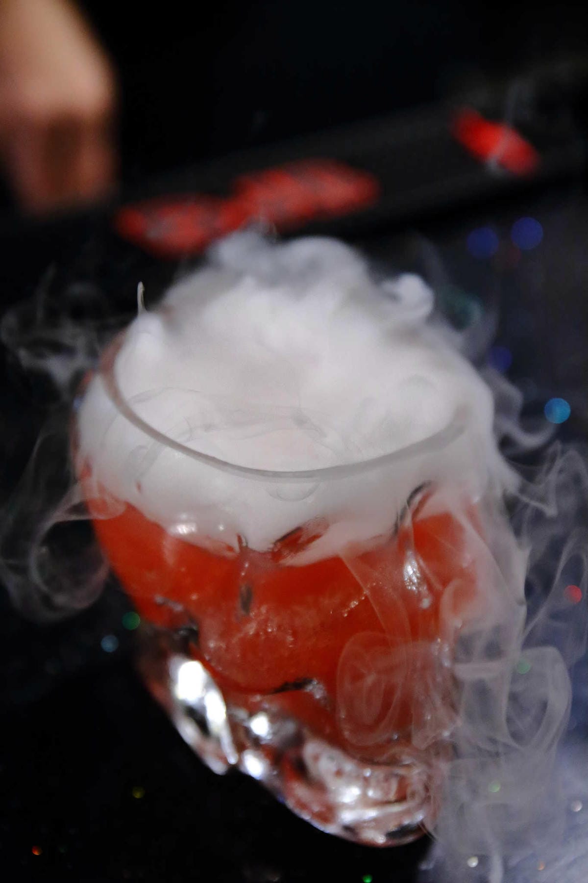 【食。台北】Elfin Restaurant & Lounge〜小週末微醺夜！時尚餐酒吧，視覺系食堂，型男調酒師美味加分