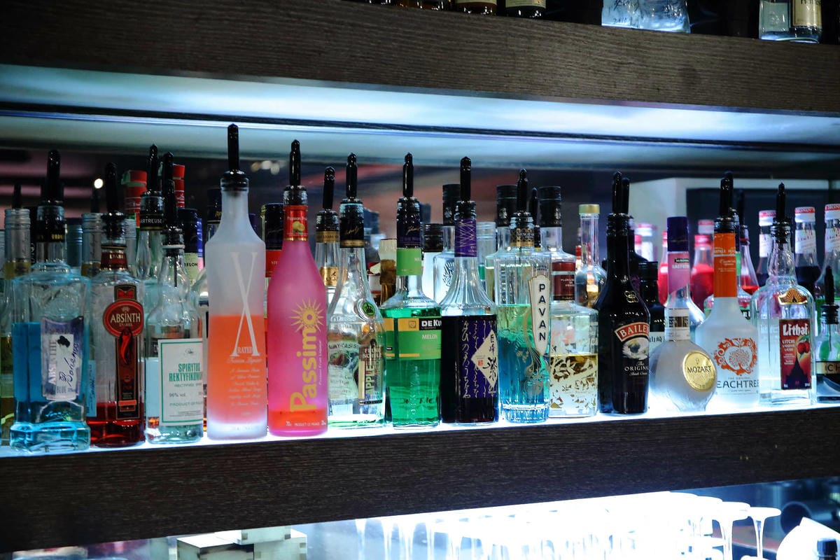 【食。台北】Elfin Restaurant & Lounge〜小週末微醺夜！時尚餐酒吧，視覺系食堂，型男調酒師美味加分