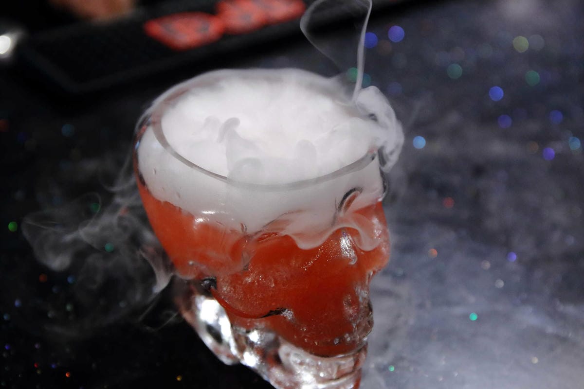 【食。台北】Elfin Restaurant & Lounge〜小週末微醺夜！時尚餐酒吧，視覺系食堂，型男調酒師美味加分