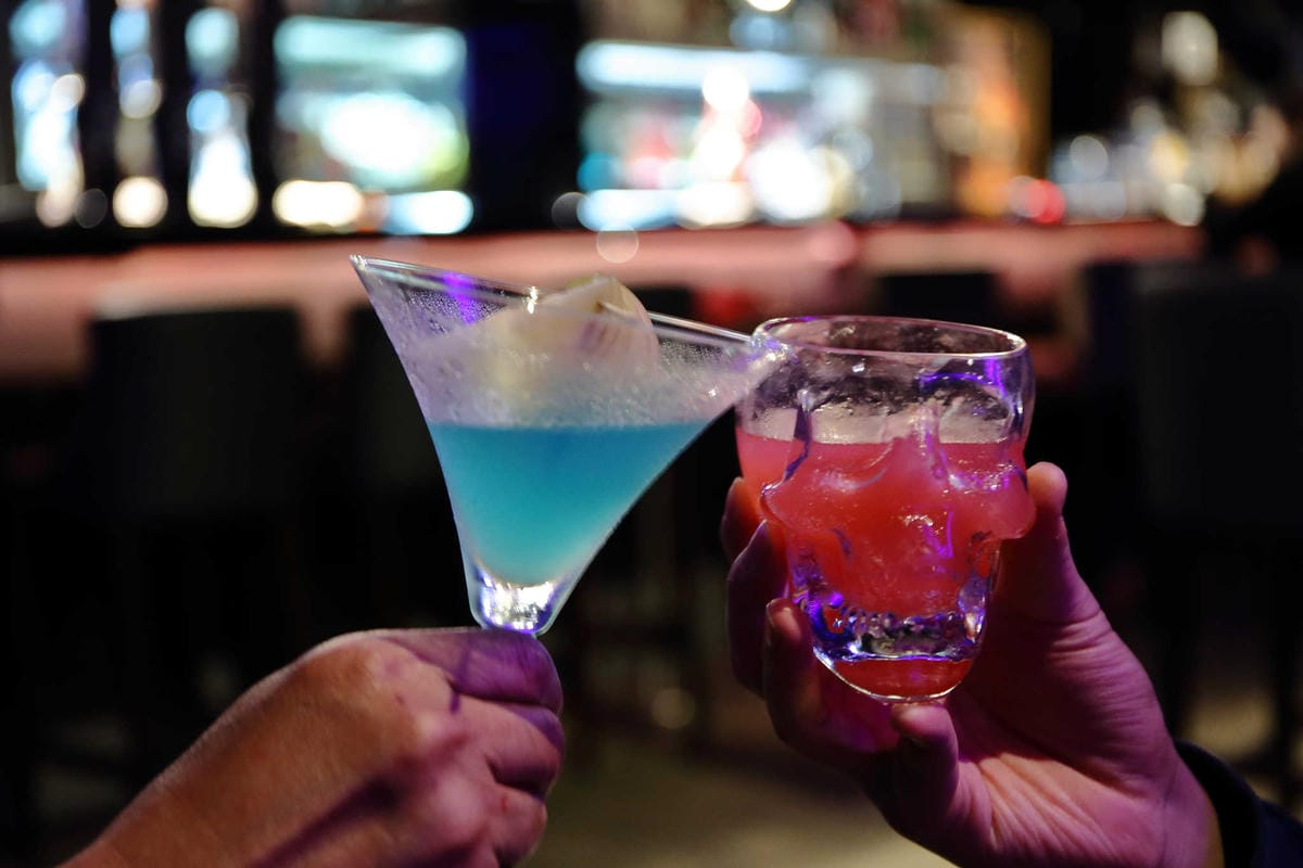 【食。台北】Elfin Restaurant & Lounge〜小週末微醺夜！時尚餐酒吧，視覺系食堂，型男調酒師美味加分