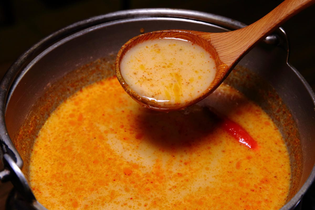 【食。台北】Coco Brother 椰兄〜中山站美食/泰式南洋主題餐廳/IG打卡熱點/全台首創泰國椰子冰淇淋/新泰式定食料理