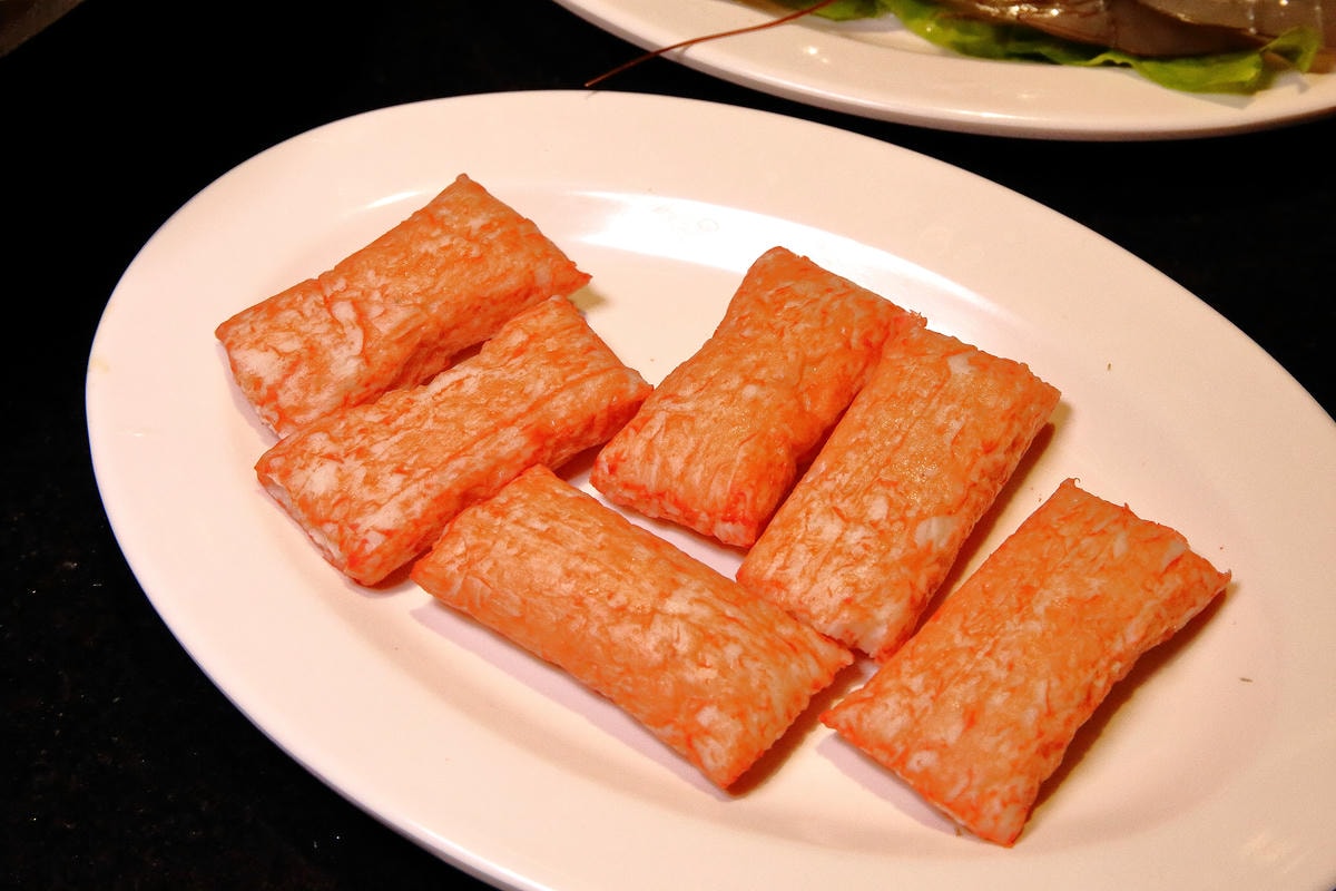 【食。台北】黑哥自助石頭火鍋城〜新開幕!以盤計價,想吃什麼就拿什麼,懷舊飄香,平價又美味!