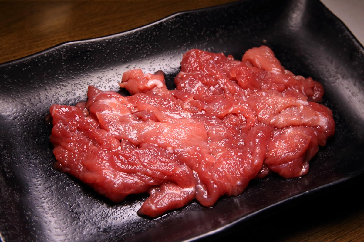 【食。板橋】京宴屋溫體牛肉涮涮鍋吃到飽〜全台唯一溫體牛肉吃到飽。現涮溫體牛,肉鮮好滋味!