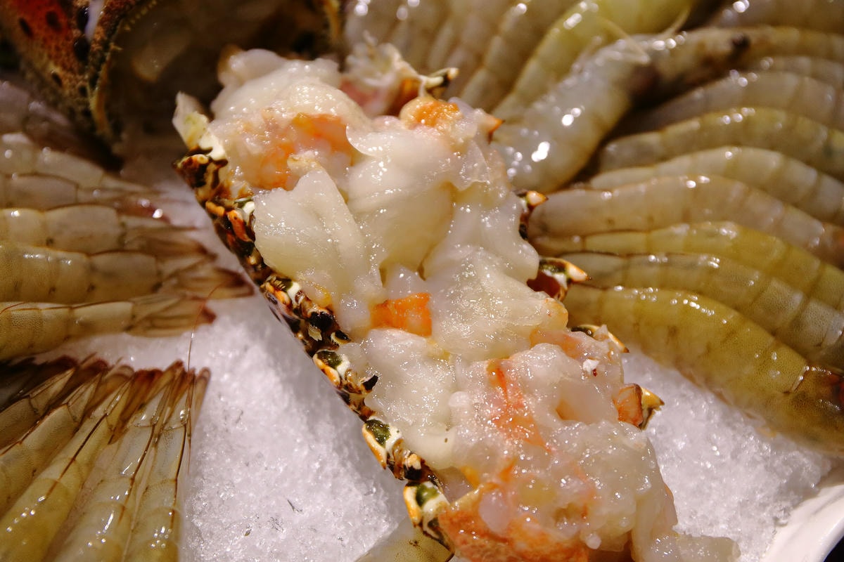 【食。新莊】石都府石頭火鍋達人〜新莊火鍋推薦。石頭火鍋的魅力誰能抵擋?平價消費、高級享受的海鮮火鍋饗宴!