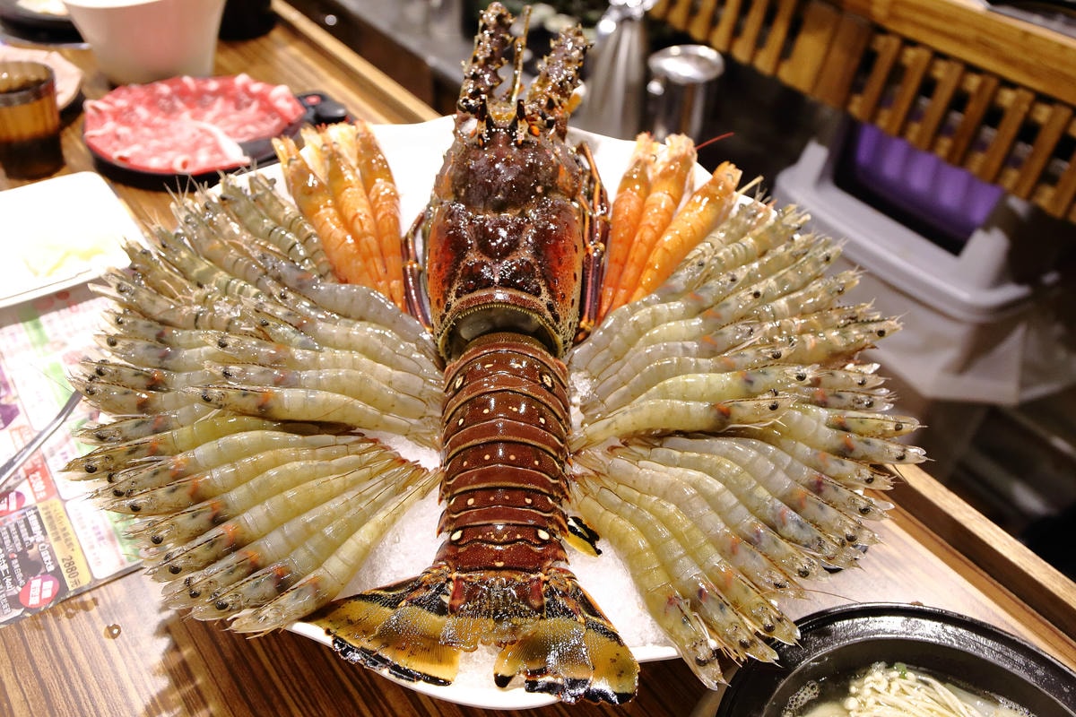 【食。新莊】石都府石頭火鍋達人〜新莊火鍋推薦。石頭火鍋的魅力誰能抵擋?平價消費、高級享受的海鮮火鍋饗宴!