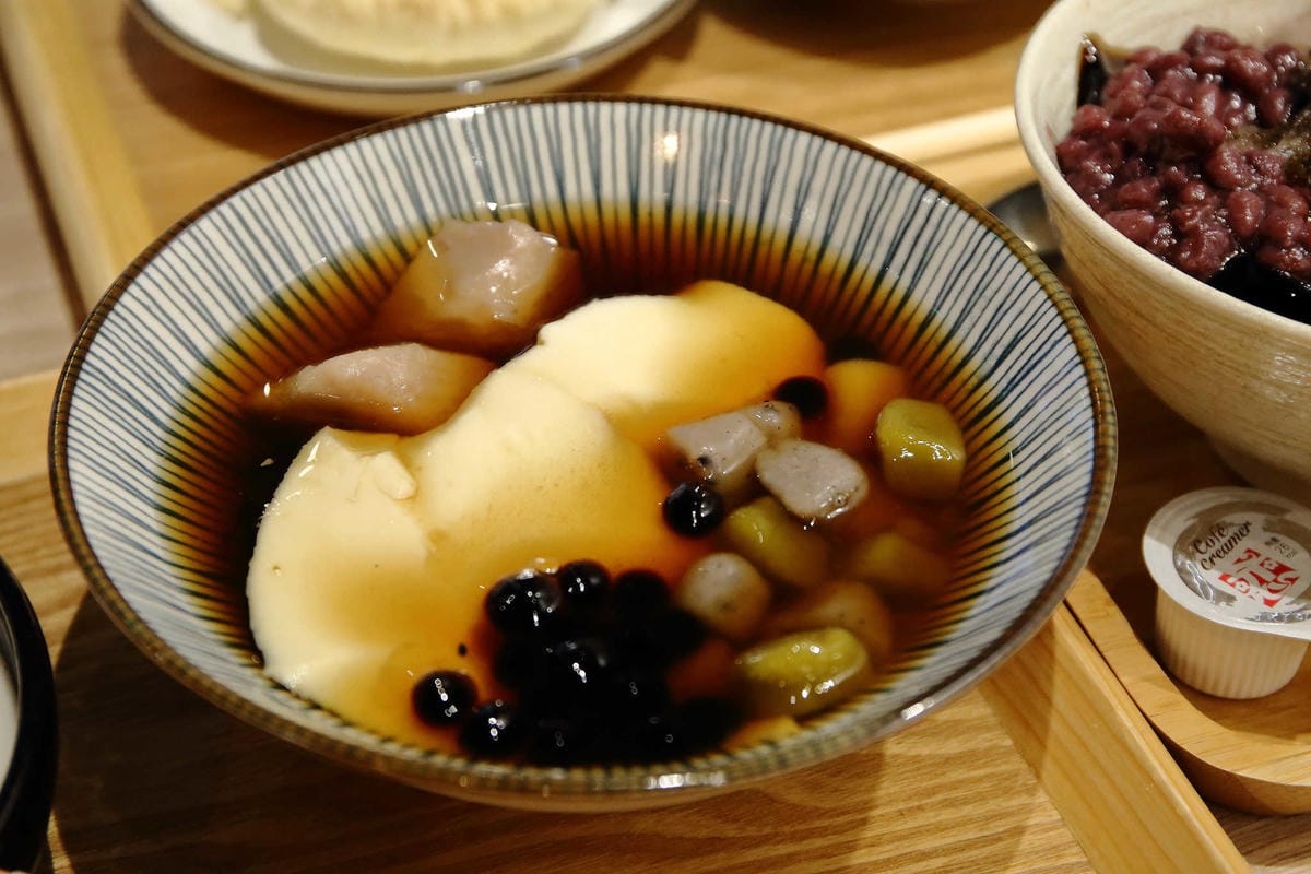 【食。台北】屋琥甜冰品〜冬日到，來碗熱呼呼的暖心甜湯！最新IG打卡美食，中正紀念堂冰品，浪漫繽紛乾燥花海