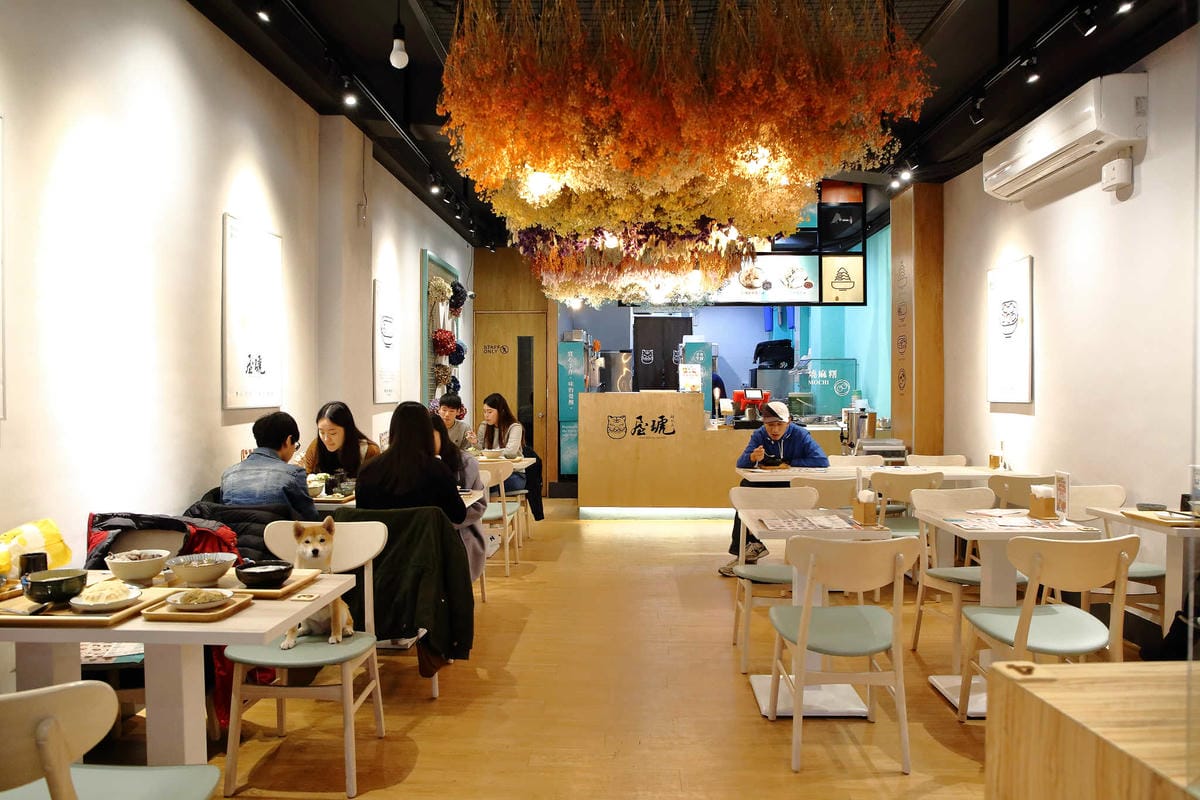 【食。台北】屋琥甜冰品〜冬日到，來碗熱呼呼的暖心甜湯！最新IG打卡美食，中正紀念堂冰品，浪漫繽紛乾燥花海