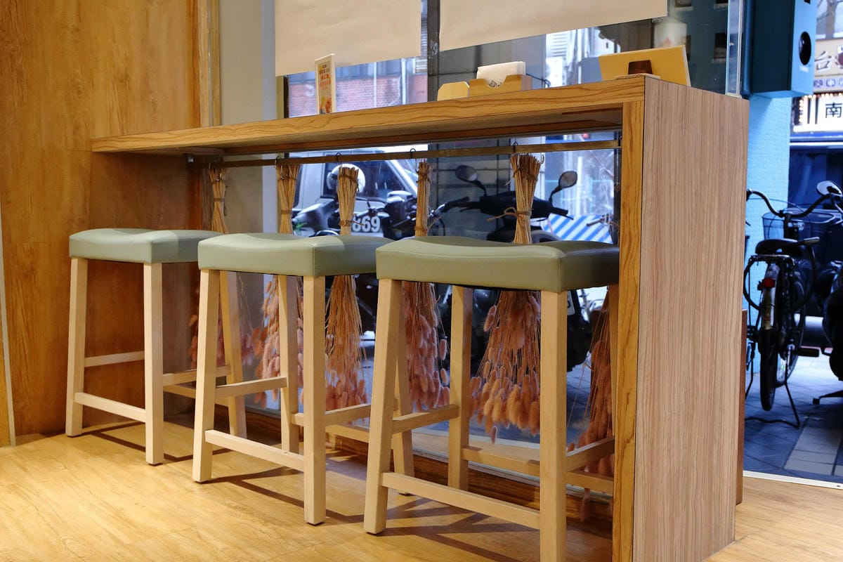 【食。台北】屋琥甜冰品〜冬日到，來碗熱呼呼的暖心甜湯！最新IG打卡美食，中正紀念堂冰品，浪漫繽紛乾燥花海