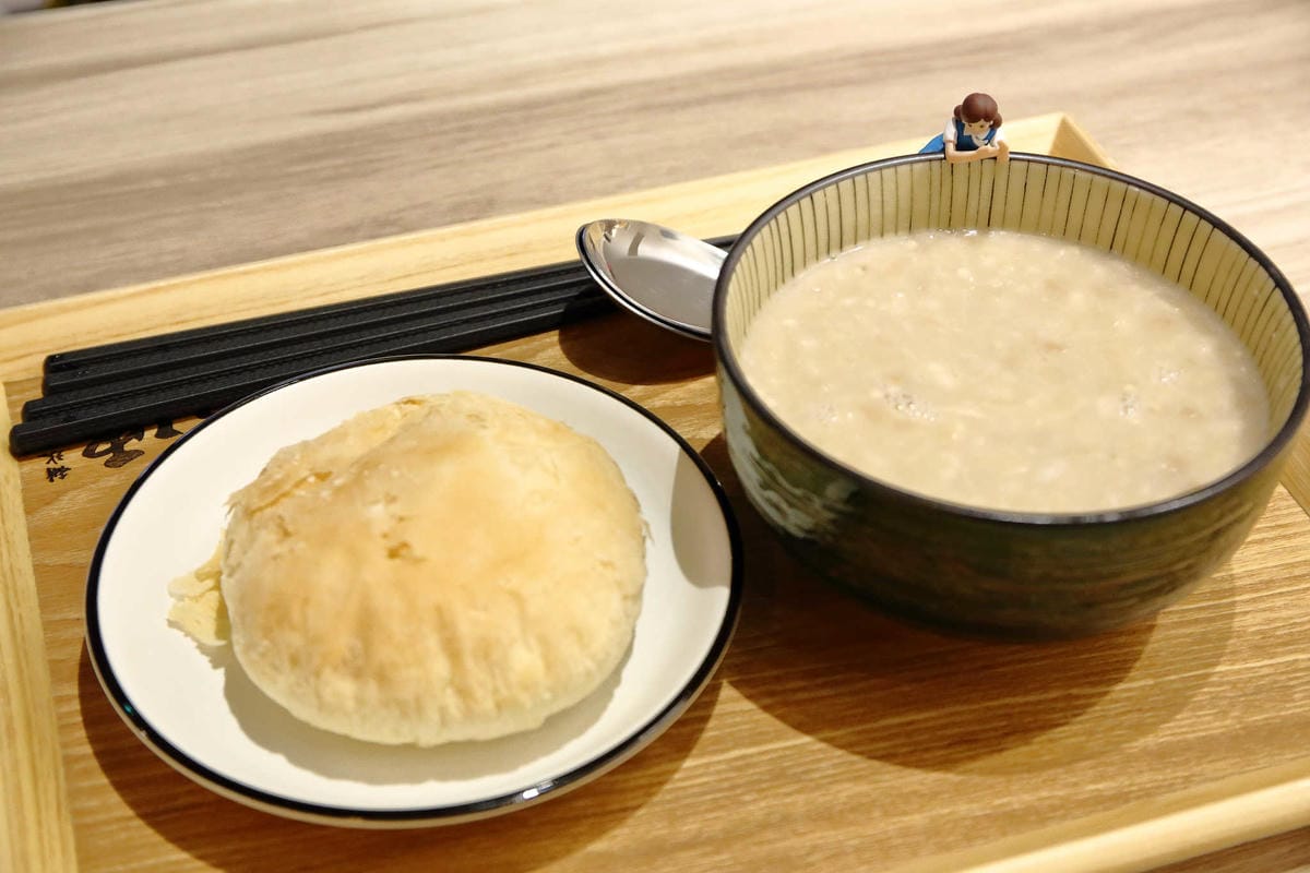 【食。台北】屋琥甜冰品〜冬日到，來碗熱呼呼的暖心甜湯！最新IG打卡美食，中正紀念堂冰品，浪漫繽紛乾燥花海