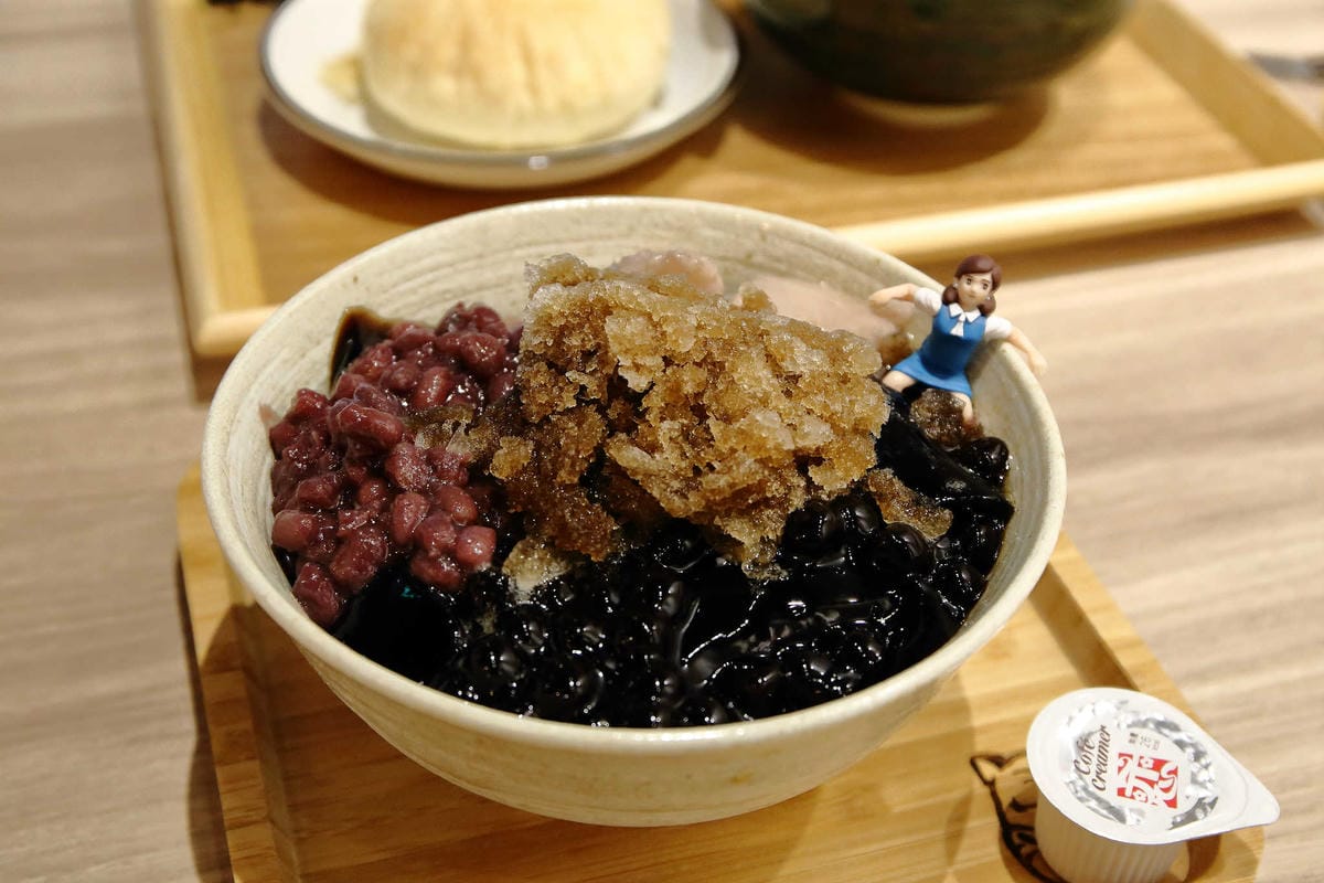【食。台北】屋琥甜冰品〜冬日到，來碗熱呼呼的暖心甜湯！最新IG打卡美食，中正紀念堂冰品，浪漫繽紛乾燥花海