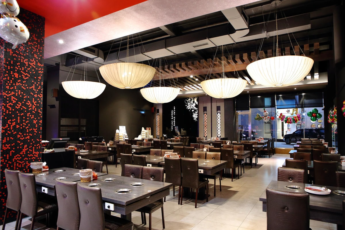 【食。中壢】千葉火鍋-環中尊爵館〜桃園中壢火鍋吃到飽。火鍋界的霸主!超值火鍋百匯吃到飽一網打盡!