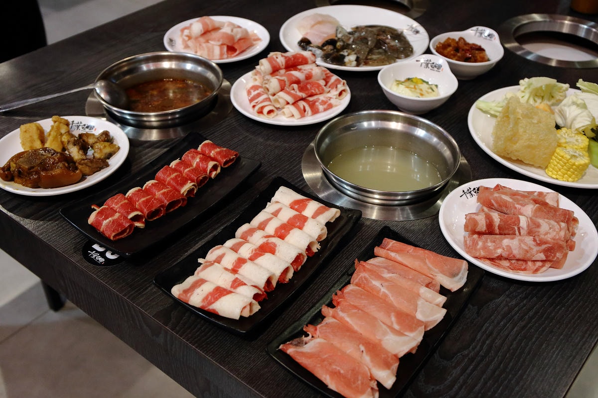 【食。中壢】千葉火鍋-環中尊爵館〜桃園中壢火鍋吃到飽。火鍋界的霸主!超值火鍋百匯吃到飽一網打盡!