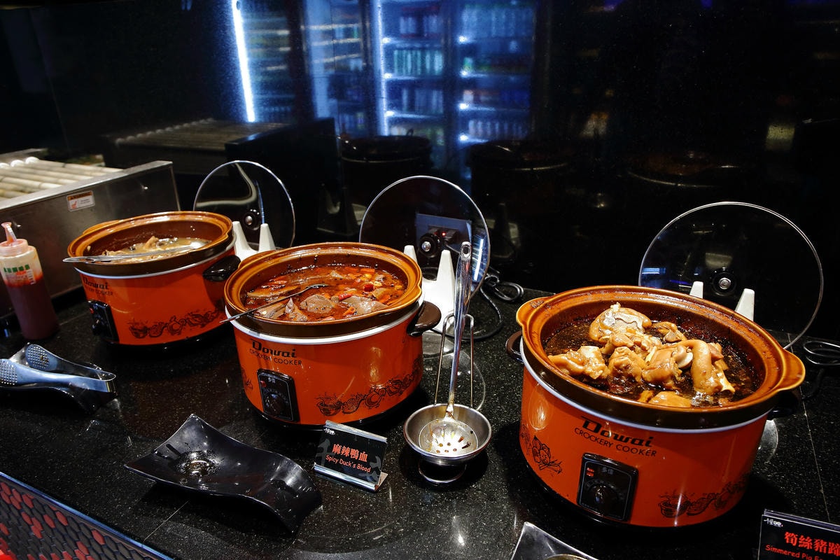 【食。中壢】千葉火鍋-環中尊爵館〜桃園中壢火鍋吃到飽。火鍋界的霸主!超值火鍋百匯吃到飽一網打盡!