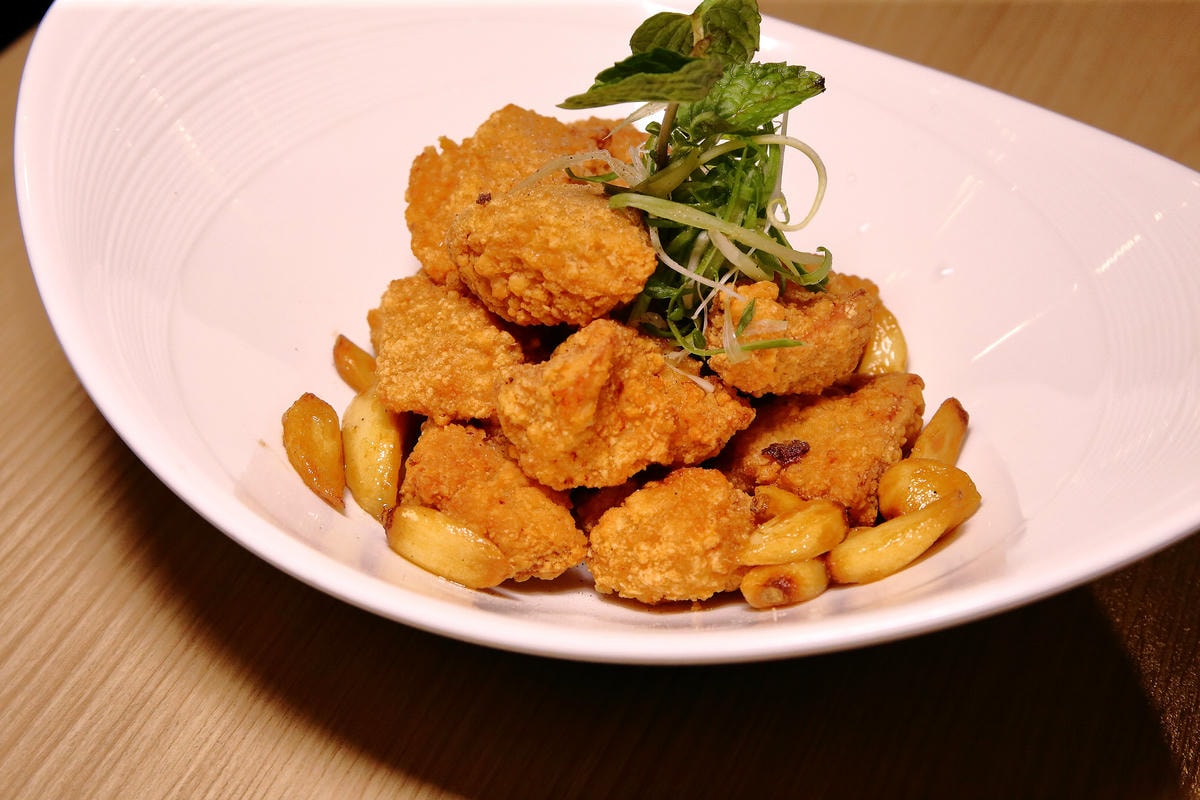 【食。內湖】洋夫人壽喜燒鍋物牛排〜內湖牛排鍋物推薦。精緻牛排、日式鍋物、義式披薩,三種願望一次滿足!(已歇業)