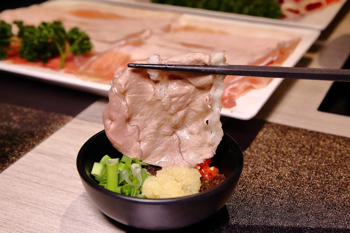 【食。新莊】覓 精緻鍋物〜新莊鍋物推薦。深藏住宅區的美味餐點，簡單鍋物不簡單的食材！