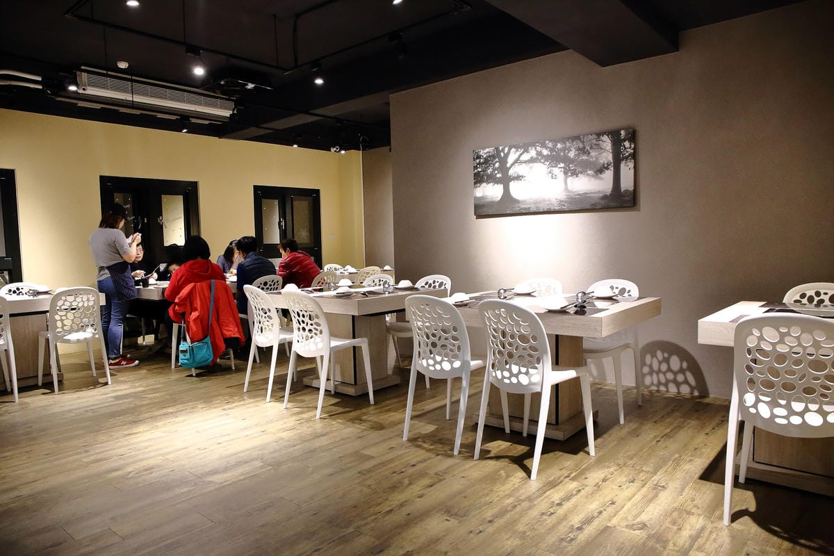 【食。新莊】覓 精緻鍋物〜新莊鍋物推薦。深藏住宅區的美味餐點，簡單鍋物不簡單的食材！