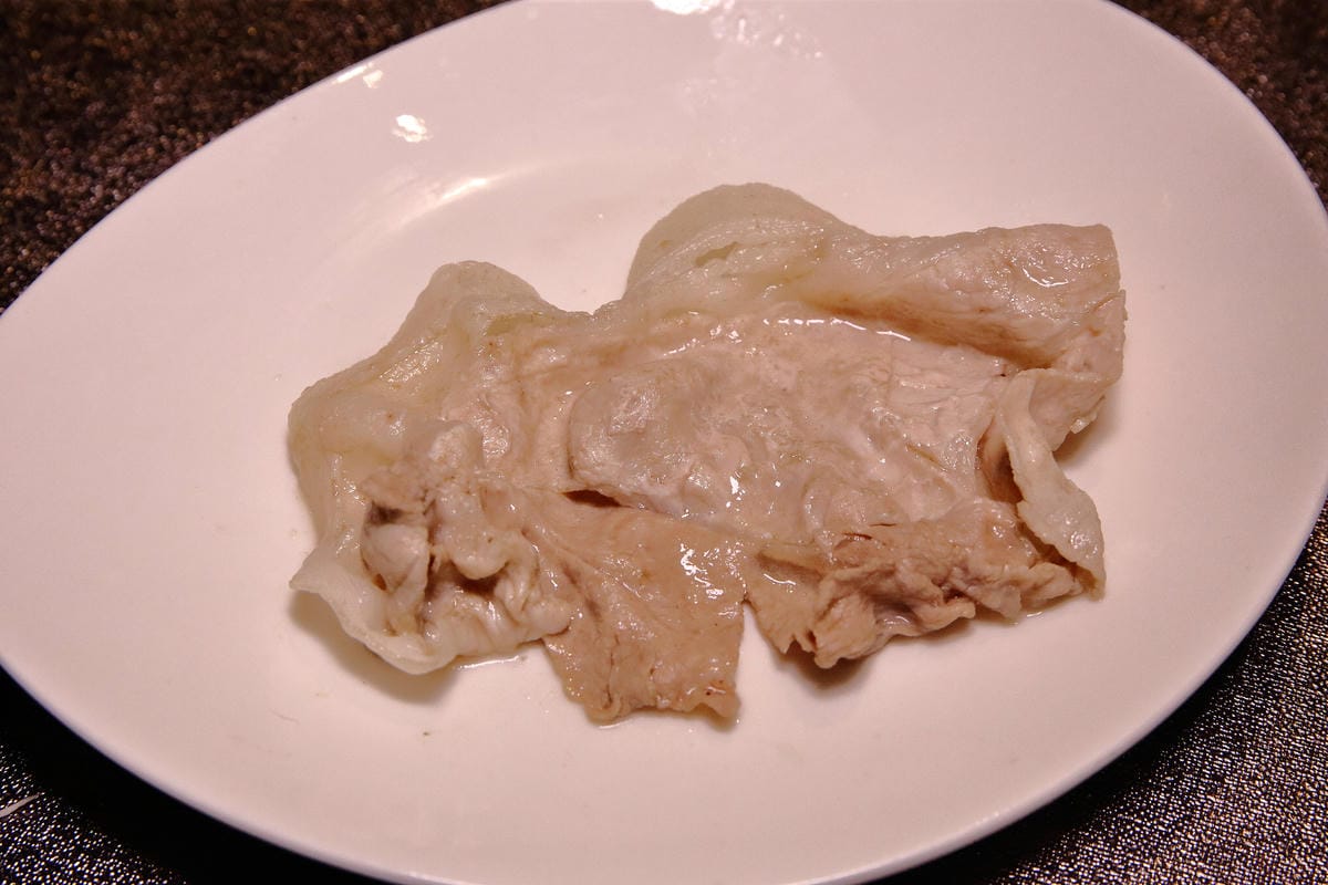 【食。新莊】覓 精緻鍋物〜新莊鍋物推薦。深藏住宅區的美味餐點，簡單鍋物不簡單的食材！