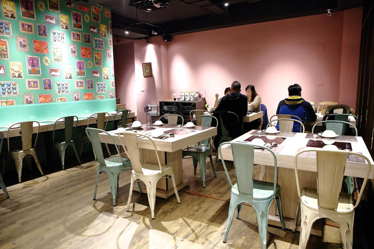 【食。新莊】覓 精緻鍋物〜新莊鍋物推薦。深藏住宅區的美味餐點，簡單鍋物不簡單的食材！