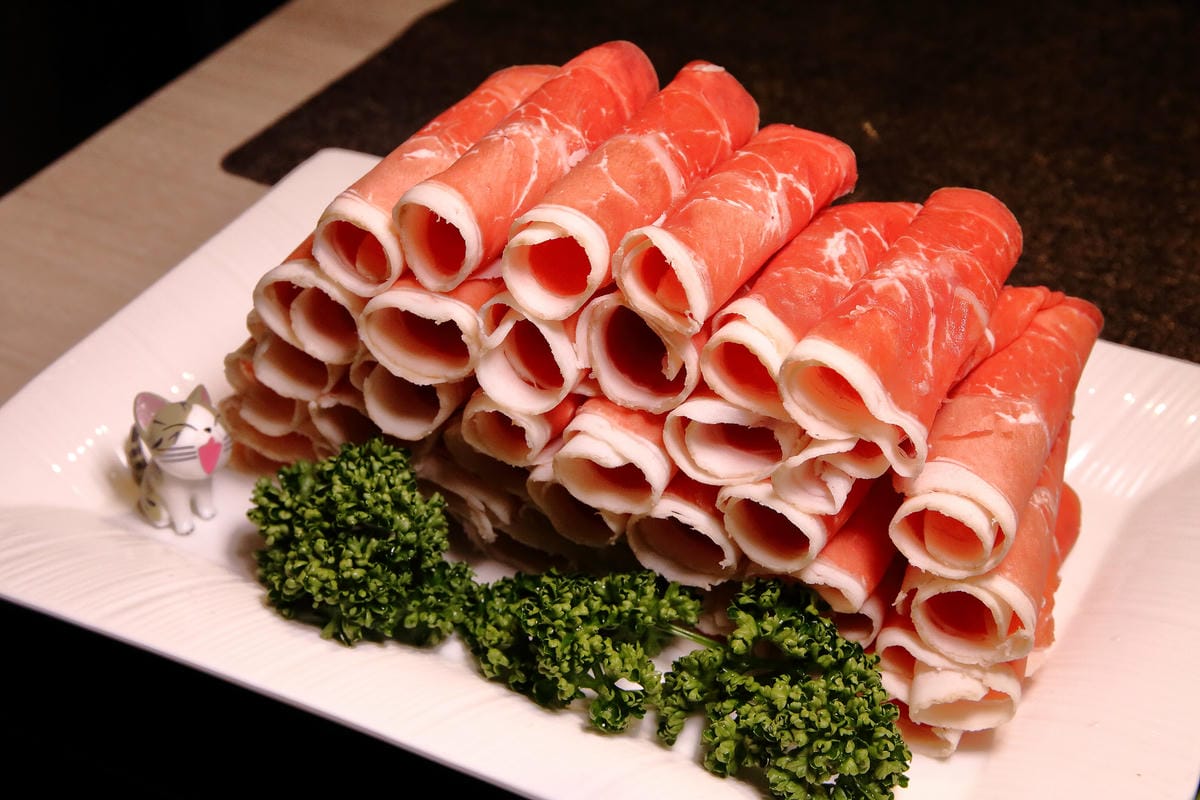 【食。新莊】覓 精緻鍋物〜新莊鍋物推薦。深藏住宅區的美味餐點，簡單鍋物不簡單的食材！