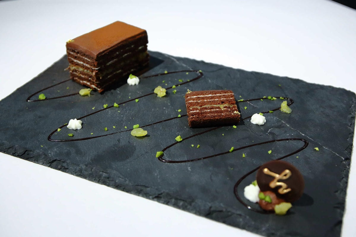 【食。台北】春日甜Café〜中山甜點下午茶推薦。隱身於市區低調華麗風咖啡廳,自製手工甜點下午茶,IG打卡新聖地!