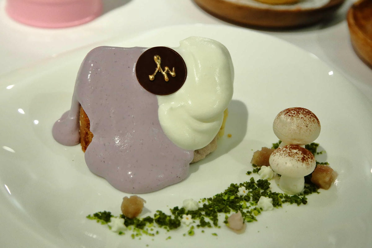 【食。台北】春日甜Café〜中山甜點下午茶推薦。隱身於市區低調華麗風咖啡廳,自製手工甜點下午茶,IG打卡新聖地!