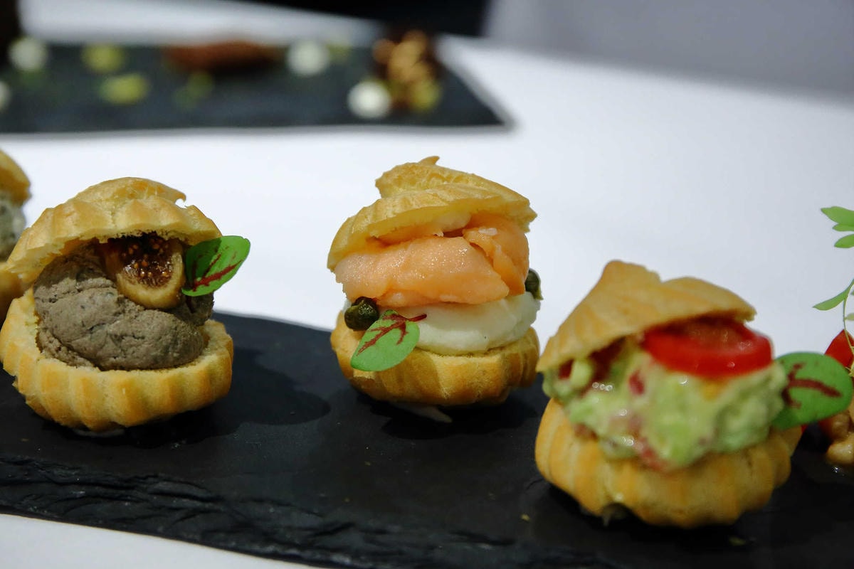 【食。台北】春日甜Café〜中山甜點下午茶推薦。隱身於市區低調華麗風咖啡廳,自製手工甜點下午茶,IG打卡新聖地!