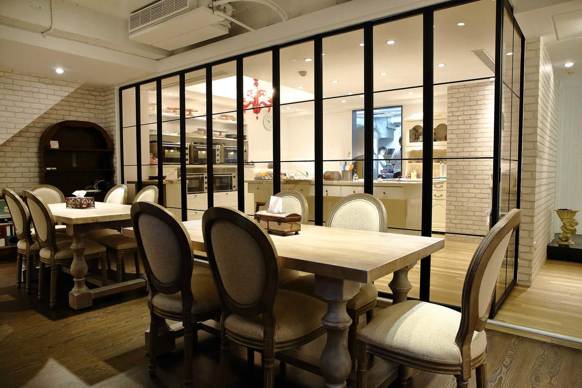 【食。台北】春日甜Café〜中山甜點下午茶推薦。隱身於市區低調華麗風咖啡廳,自製手工甜點下午茶,IG打卡新聖地!