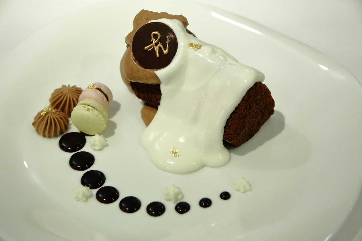 【食。台北】春日甜Café〜中山甜點下午茶推薦。隱身於市區低調華麗風咖啡廳,自製手工甜點下午茶,IG打卡新聖地!