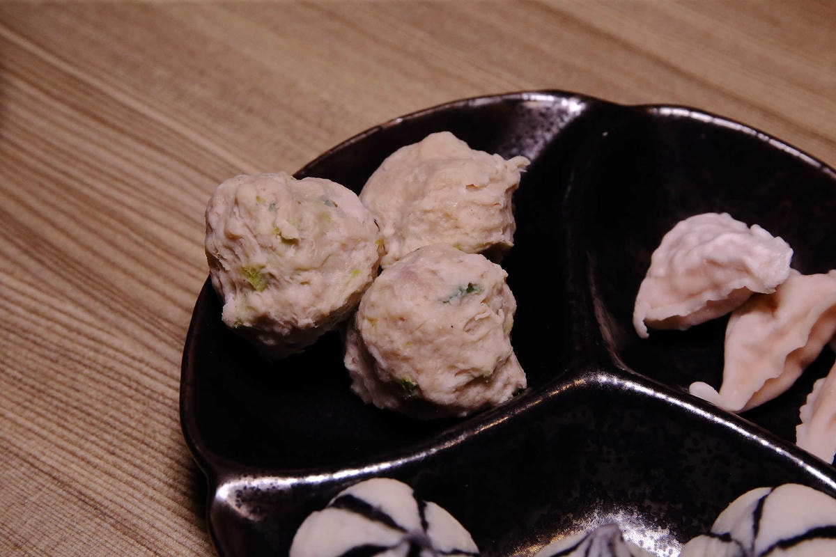 【食。台北】激安の鍋物 吉烹酒場〜超便宜東區火鍋推薦!熱炒與鍋物的衝擊,視覺及味覺雙重饗宴一次滿足!