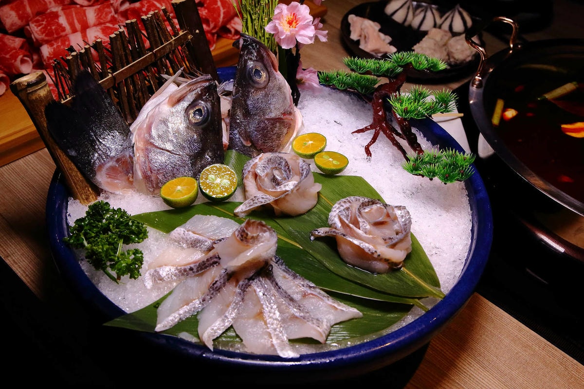 【食。台北】激安の鍋物 吉烹酒場〜超便宜東區火鍋推薦!熱炒與鍋物的衝擊,視覺及味覺雙重饗宴一次滿足!