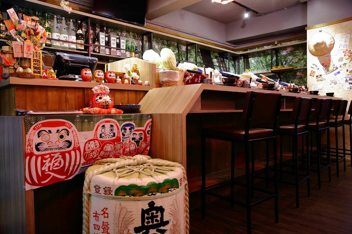 【食。台北】激安の鍋物 吉烹酒場〜超便宜東區火鍋推薦!熱炒與鍋物的衝擊,視覺及味覺雙重饗宴一次滿足!