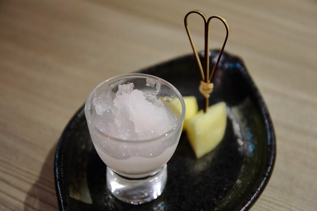 【食。台北】激安の鍋物 吉烹酒場〜超便宜東區火鍋推薦!熱炒與鍋物的衝擊,視覺及味覺雙重饗宴一次滿足!