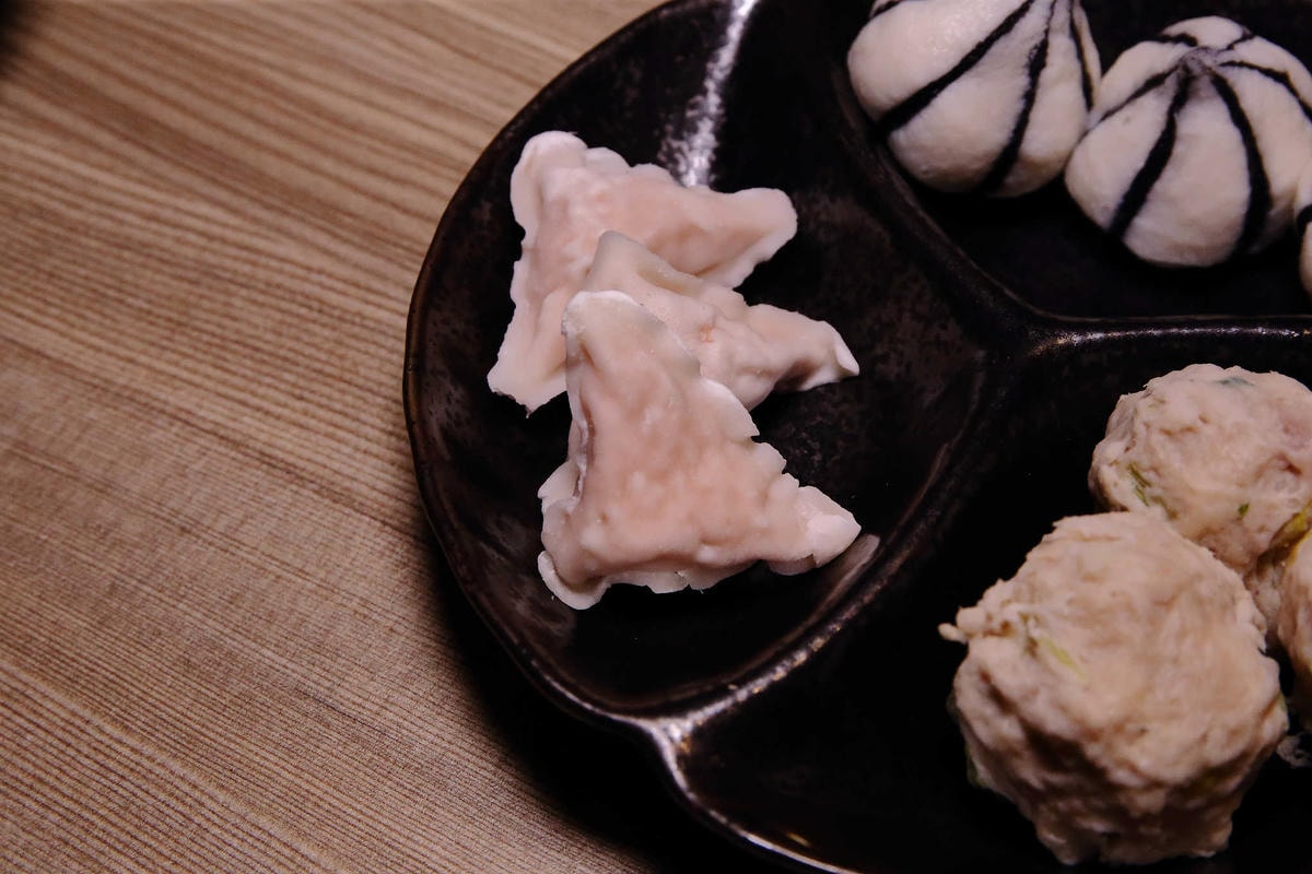 【食。台北】激安の鍋物 吉烹酒場〜超便宜東區火鍋推薦!熱炒與鍋物的衝擊,視覺及味覺雙重饗宴一次滿足!