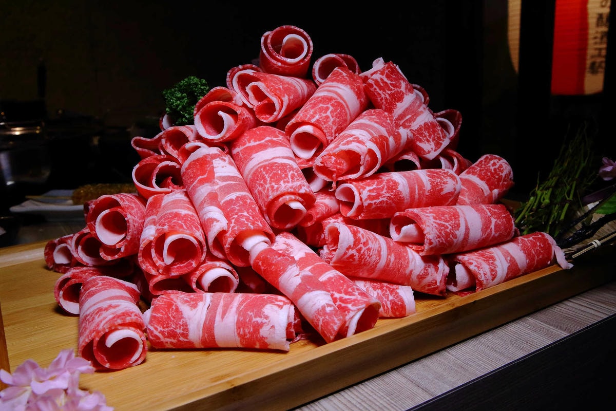 【食。台北】激安の鍋物 吉烹酒場〜超便宜東區火鍋推薦!熱炒與鍋物的衝擊,視覺及味覺雙重饗宴一次滿足!