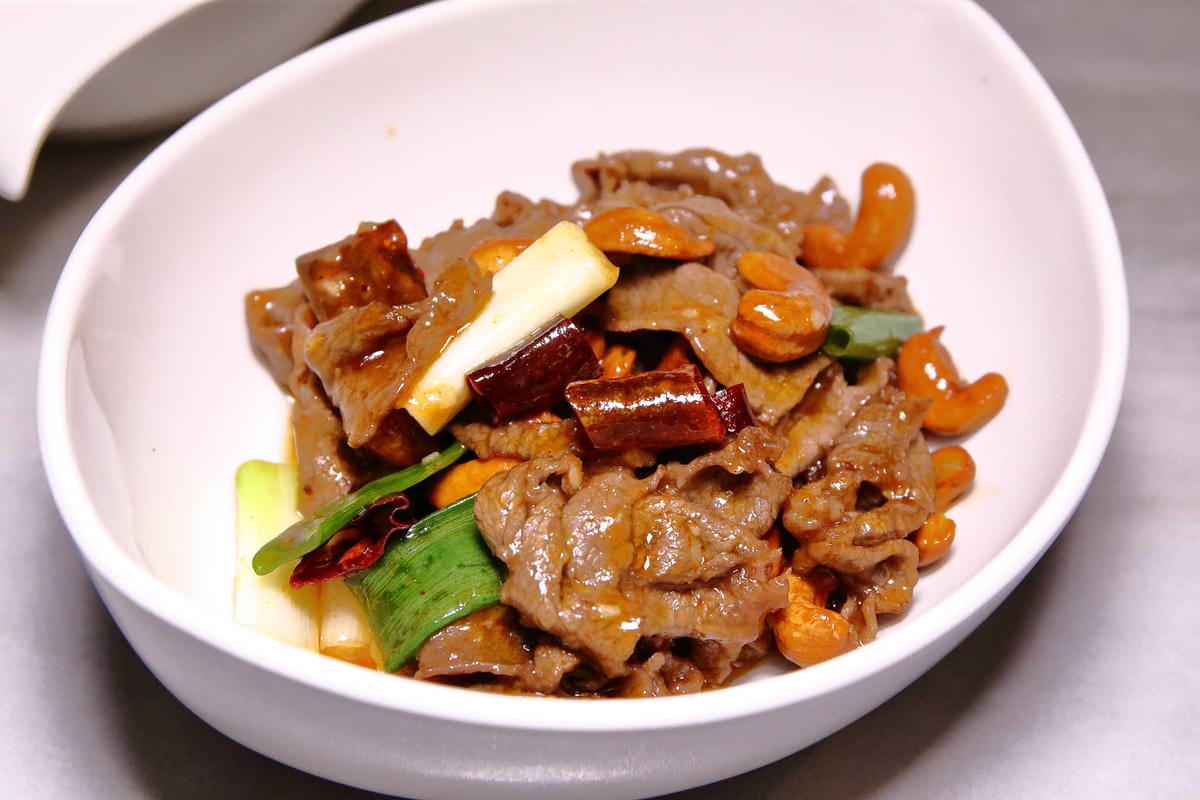 【食。台北】Double泰〜輔仁大學旁平價泰式料理，學生最愛的平實小吃，花小錢吃美食，CP值超高！