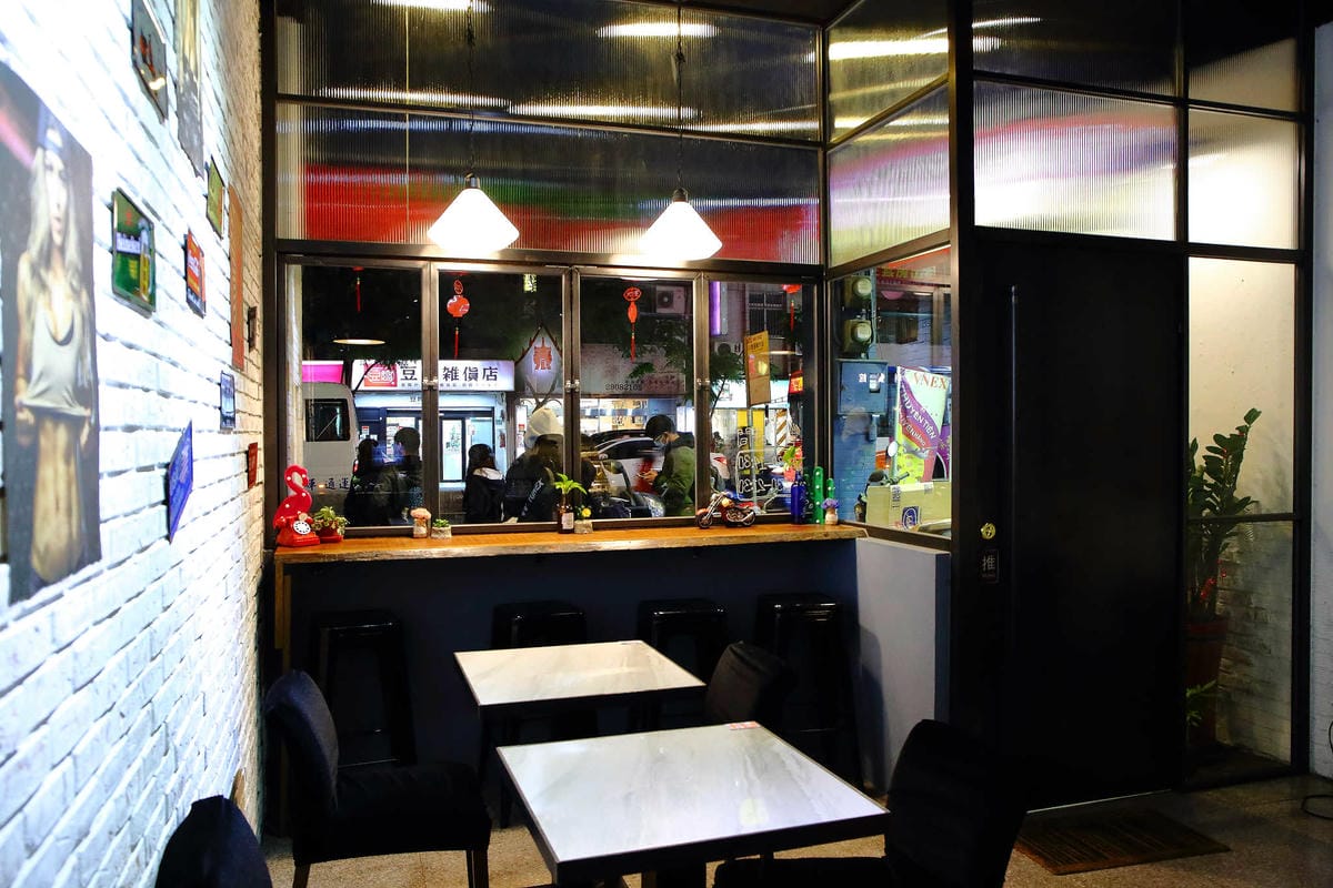 【食。台北】Double泰〜輔仁大學旁平價泰式料理，學生最愛的平實小吃，花小錢吃美食，CP值超高！