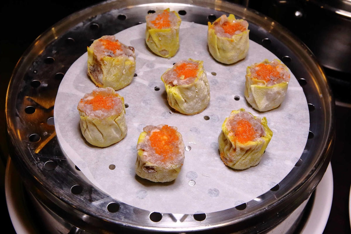 【食。林口】蒸翻天海鮮蒸氣火鍋餐廳〜愛吃海鮮必看!海鮮火鍋也能這樣吃?層層疊疊就是這樣吃才霸氣!