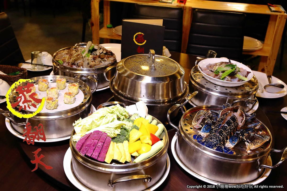【食。林口】蒸翻天海鮮蒸氣火鍋餐廳〜愛吃海鮮必看!海鮮火鍋也能這樣吃?層層疊疊就是這樣吃才霸氣!