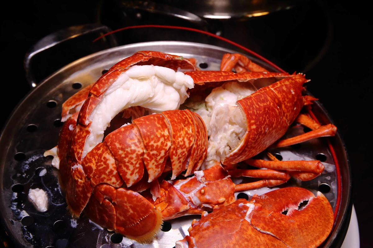 【食。林口】蒸翻天海鮮蒸氣火鍋餐廳〜愛吃海鮮必看!海鮮火鍋也能這樣吃?層層疊疊就是這樣吃才霸氣!