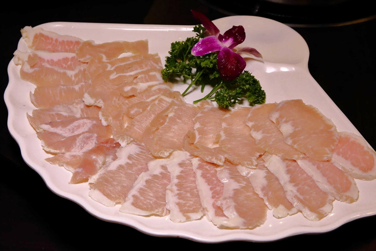 【食。林口】蒸翻天海鮮蒸氣火鍋餐廳〜愛吃海鮮必看!海鮮火鍋也能這樣吃?層層疊疊就是這樣吃才霸氣!