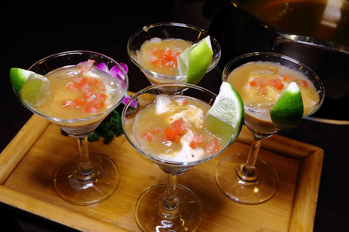 【食。林口】蒸翻天海鮮蒸氣火鍋餐廳〜愛吃海鮮必看!海鮮火鍋也能這樣吃?層層疊疊就是這樣吃才霸氣!