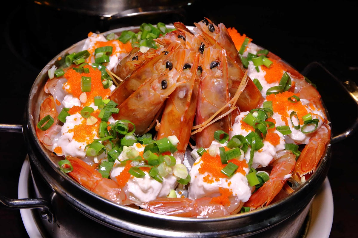 【食。林口】蒸翻天海鮮蒸氣火鍋餐廳〜愛吃海鮮必看!海鮮火鍋也能這樣吃?層層疊疊就是這樣吃才霸氣!