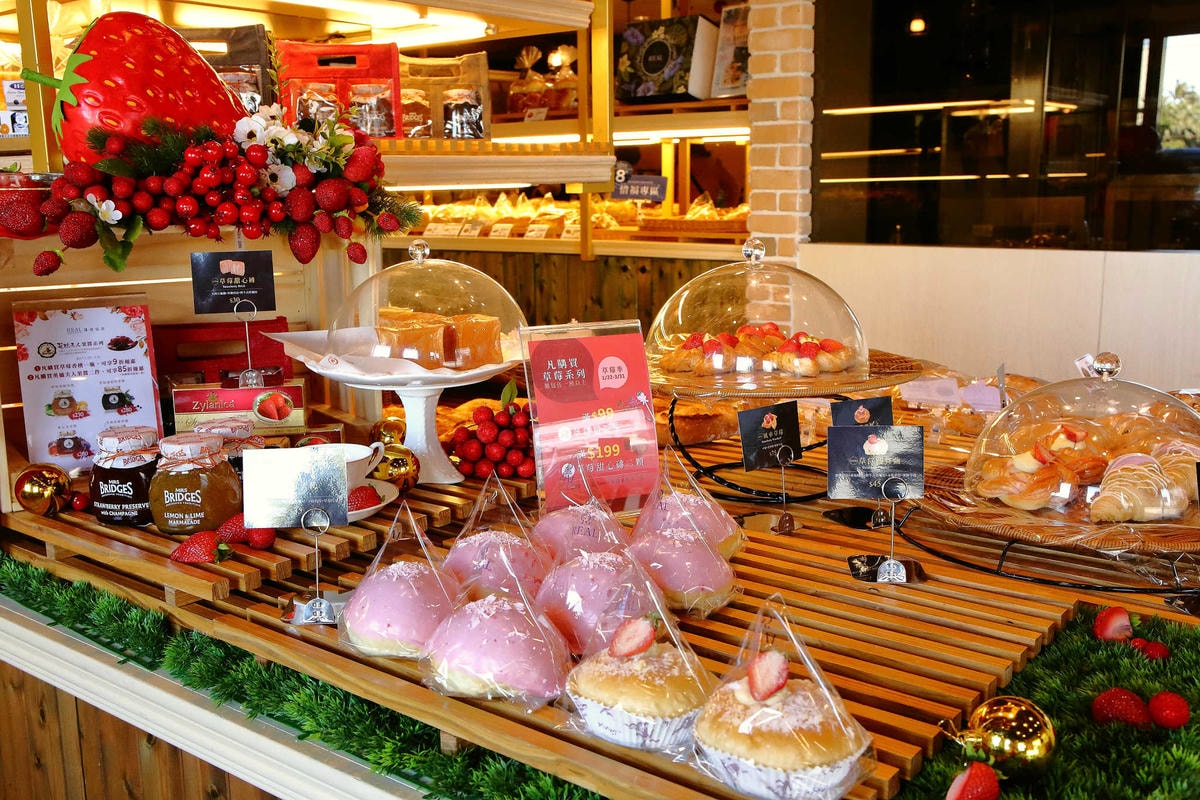 【食。桃園】REAL臻‧烘焙坊〜桃園手作麵包推薦。草莓季限定夢幻可頌、歐包特販,一吃准愛上這個味道!