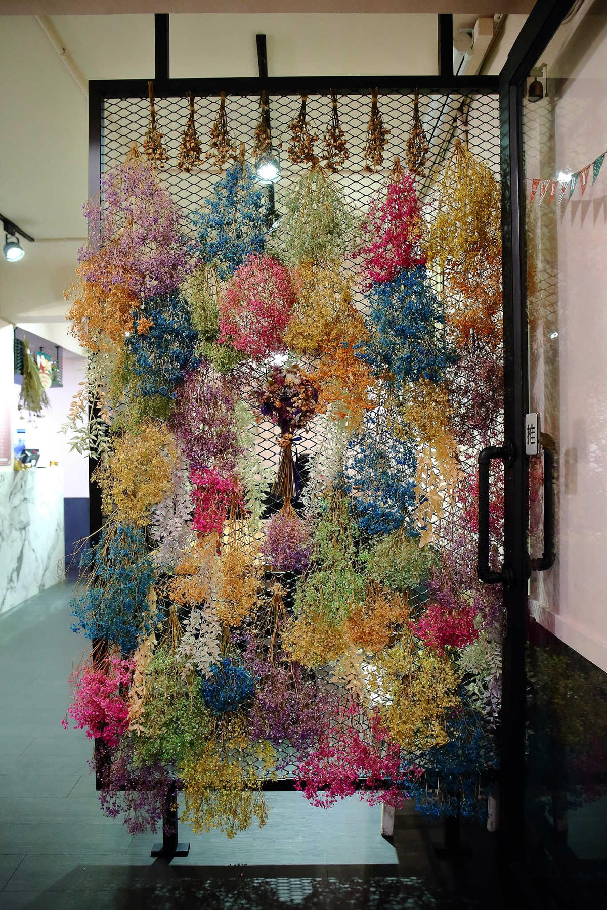 【食。永和】U NEED brunch&bistro〜永和早午餐／義大利麵／捷運頂溪站。女孩專屬拍不停，乾燥花+熱門IG打卡餐廳推薦！(已歇業)