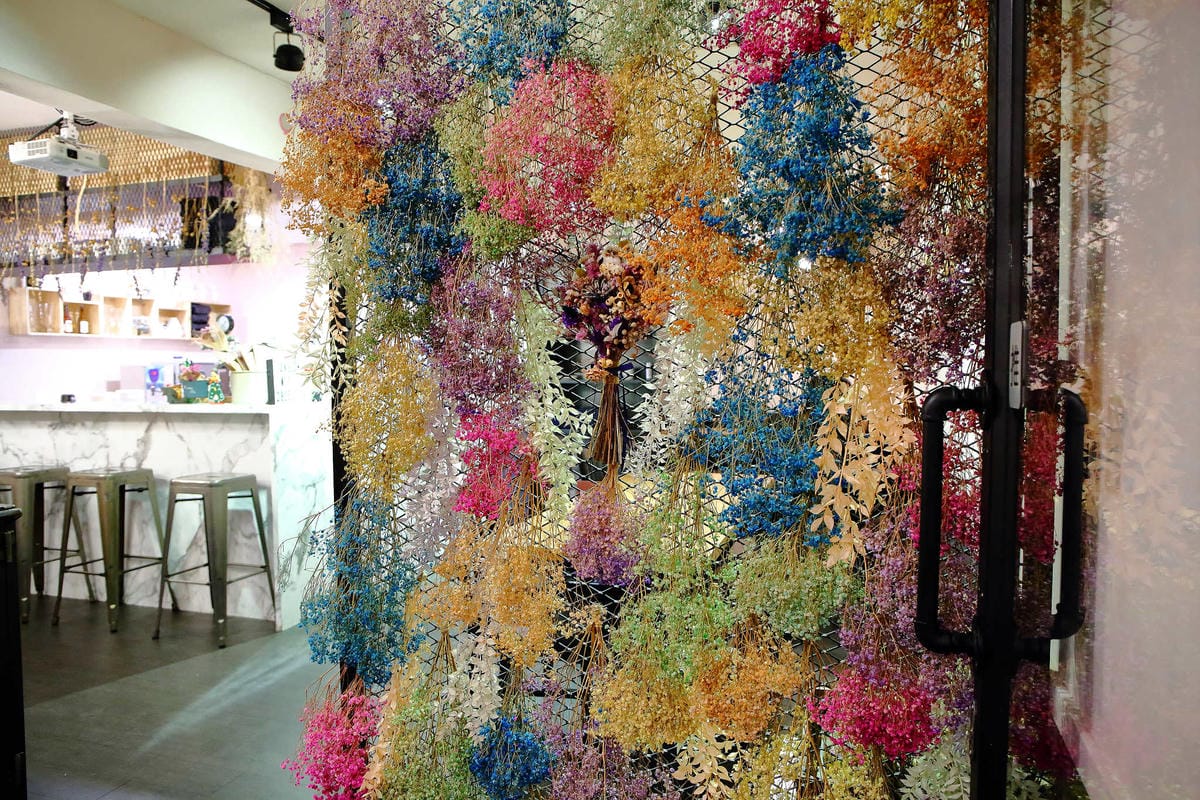 【食。永和】U NEED brunch&bistro〜永和早午餐／義大利麵／捷運頂溪站。女孩專屬拍不停，乾燥花+熱門IG打卡餐廳推薦！(已歇業)