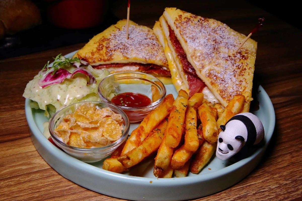 【食。永和】U NEED brunch&bistro〜永和早午餐／義大利麵／捷運頂溪站。女孩專屬拍不停，乾燥花+熱門IG打卡餐廳推薦！(已歇業)