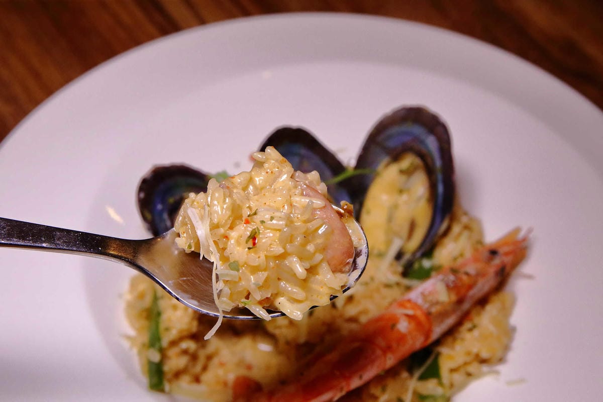 【食。永和】U NEED brunch&bistro〜永和早午餐／義大利麵／捷運頂溪站。女孩專屬拍不停，乾燥花+熱門IG打卡餐廳推薦！(已歇業)