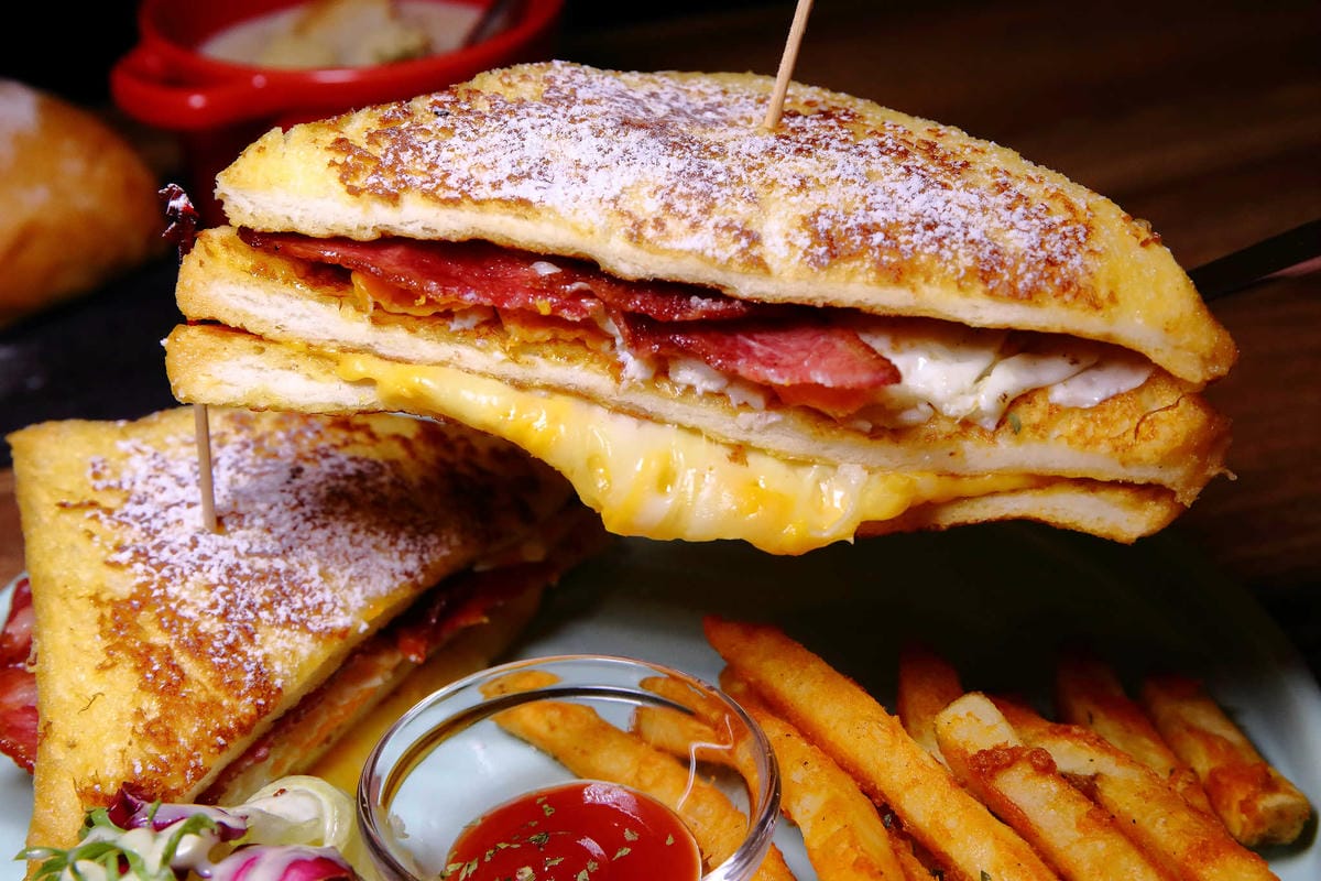 【食。永和】U NEED brunch&bistro〜永和早午餐／義大利麵／捷運頂溪站。女孩專屬拍不停，乾燥花+熱門IG打卡餐廳推薦！(已歇業)