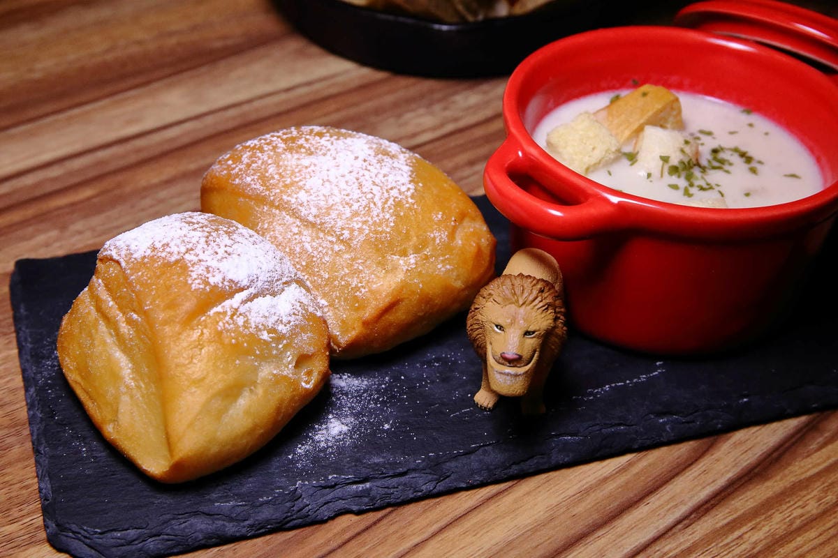 【食。永和】U NEED brunch&bistro〜永和早午餐／義大利麵／捷運頂溪站。女孩專屬拍不停，乾燥花+熱門IG打卡餐廳推薦！(已歇業)