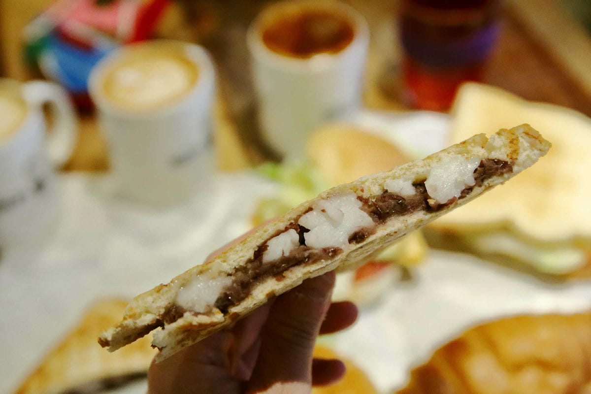 【食。台北】YOLO’s Cafe 合江店〜喝個咖啡吧！融合了運動吧與時下流行的文青咖啡館(寵物友善餐廳)